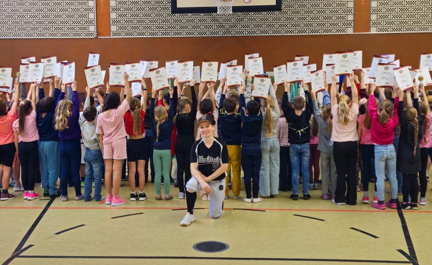 Die dritten Klassen rocken mit Baseball die Hartmannschule in Oberhausen!